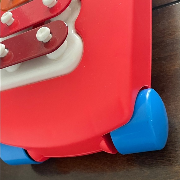 Little Tikes Rainbow Xylophone for Kids - Picture 5 of 8